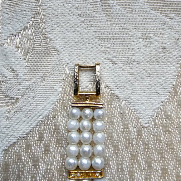 Eastman Quartz Gold Tone Pearl Rhinestone Watch - Picture 13 of 16